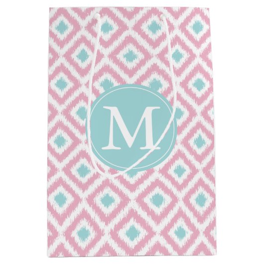 Monogrammed Pink en Mint Diamonds Ikat Pattern Medium Cadeauzakje (Voorkant)