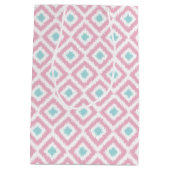 Monogrammed Pink en Mint Diamonds Ikat Pattern Medium Cadeauzakje (Achterkant)