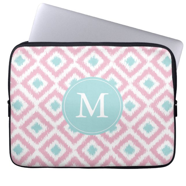 Monogrammed Pink Mint Diamond Ikat Pattern Laptop Sleeve (Voorkant)