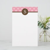 Monogrammed Pink Polka Dots Briefpapier (Staand voorkant)