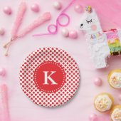 Monogrammed Red op White Polka Dot Papieren Bordje (Feest)