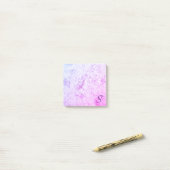 Monogrammed Roze & Paarse Marmered Post-it® Notes (Op bureau)