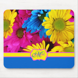 Monogrammed Vivid Cheery Daisies Pink Yellow Blue Muismat