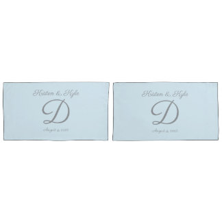 Monogrammed wedding gift  kussensloop