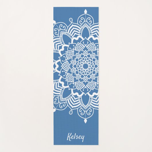 Monogrammed White & Blue Mandala Pattern Yoga Mat (Voorkant)