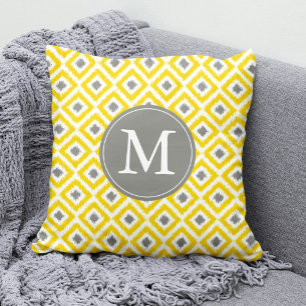 Monogrammed Yellow Grey Diamonds Ikat Pattern Kussen