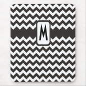Monogrammed Zigzag Mousepad: Zwarte, witte Chevron Muismat (Voorkant)