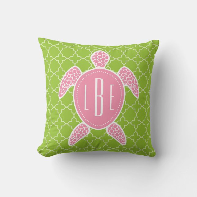 Monogrammen roze Zee Turtle Green Quatrefoil Kussen (Voorkant)