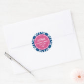 Monogrammen van het hete roze en blauwe geometrisc ronde sticker (Envelop)
