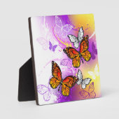 Monovlinder op Paarse Achtergrond Fotoplaat (Voorkant)