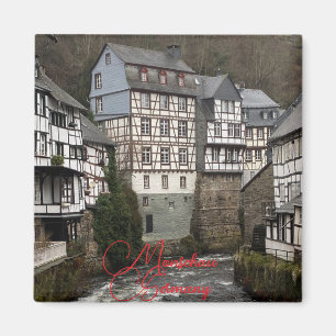 Monschau stad in Duitsland in de winter Magneet