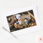 Monster Fubby op schommel. Rechthoekige Sticker (Envelop)