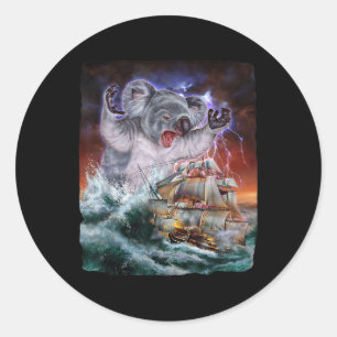 Monster Koala als Kraken valt een oorlogsschip aan Ronde Sticker