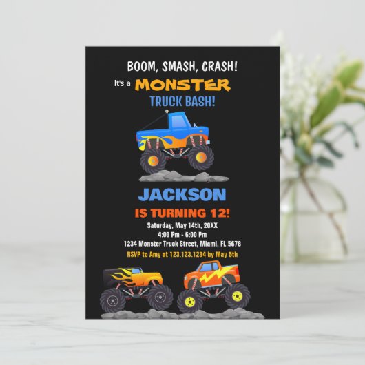 Monster Truck Verjaardagsuitnodigingen Zwart Kaart (Staand voorkant)