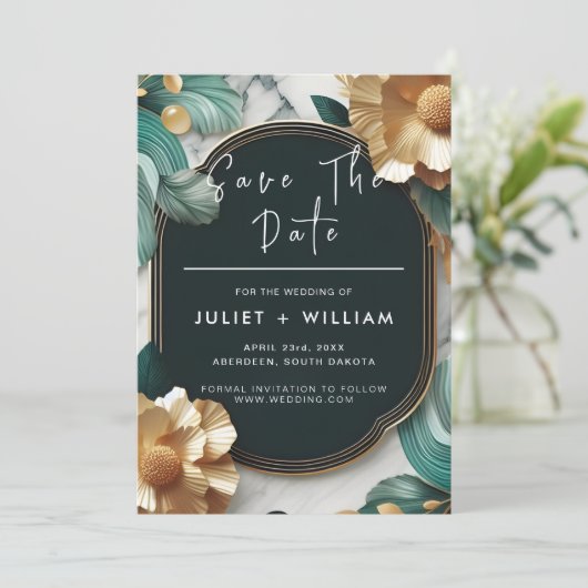 Monstera Smaragd Groene en Gouden Bruiloft Save The Date (Staand voorkant)