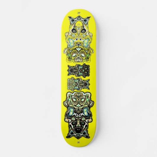 Monsters Totem Skateboard (Voorkant)
