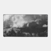 Montagne majestueuse sous les nuages (Recto)