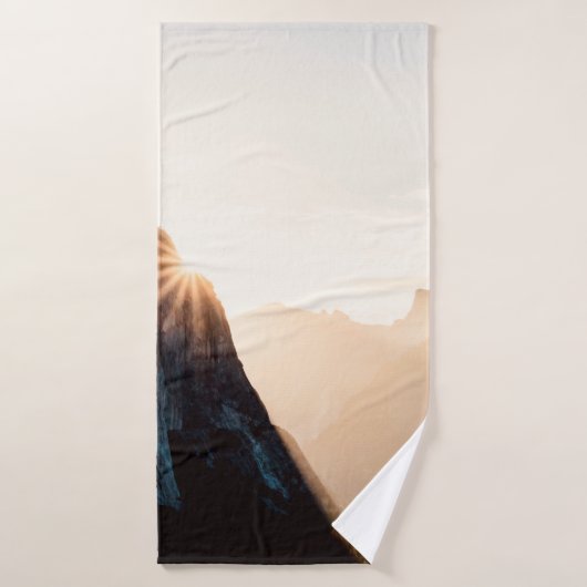 MONTAGNE ROCHEUSE Brown EN JOURNÉE (Serviette de bain)