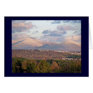 Montagnes vertes à neige du Vermont