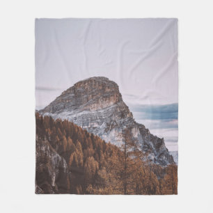 MONTAINEN ONDER WITTE HUID FLEECE DEKEN