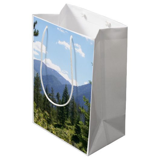 Montana Forest and Mountains Scenic View Medium Cadeauzakje (Achterkant Gekanteld)
