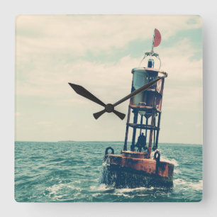 Montauk Salvage Co. Buoy Wall Clock Vierkante Klok