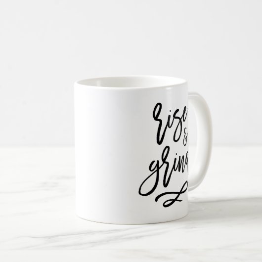 Monter et Grind Typography Mug (Devant droit)
