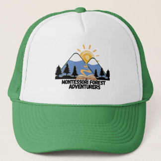 Montessori Forest Adventurers Logo Trucker hoed Trucker Pet