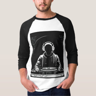 "Montez le dessus avec notre t-shirt imprimé DJ"