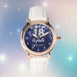Montre 18e anniversaire marine bleu argent étoiles<br><div class="desc">Un cadeau pour un 18ème anniversaire. Une couleur bleu marine arrière - plan avec des étoiles faux argent. La couleur bleue est inégale. Ajoutez un nom,  une date.</div>