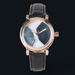 Montre Abstraction adjacente<br><div class="desc">Résumé adjacent II par Emma Scarvey. Dispose de formes hexagonales de haut en bas ayant des textures différentes et faites principalement dans les teintes bleues.</div>