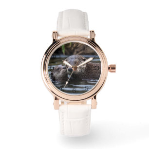 Montre **"Adrift in Love : Mummy and Baby Otter"**
