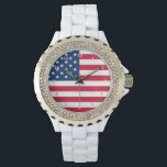 Montre American Flag Watch Patriotic<br><div class="desc">USA Flag Watches - Etats-Unis d'Amérique - American Flag - Patriotique - Jour de l'indépendance - 4 juillet - Personnalisable - Choisissez / Ajoutez votre texte / couleur unique - Faites votre cadeau de montre spécial - Redimensionnez et déplacez ou supprimez et ajoutez des éléments / image avec outil de...</div>