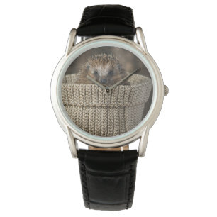 Montre Animaux de bébés cutest Hérisson dans un panier