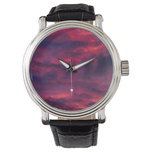 Montre août rouge