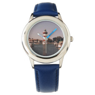 Montre avec la scène de bande bleue et de phare