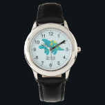 Montre Boys Cute Blue Dinosaur Dessin & Nom Enfants<br><div class="desc">Cette jolie montre bleu moderne présente un dessin animé de dinosaure stegosaurus bleu et jaune, et peut être personnalisée avec votre nom de garçon. Avec des chiffres clairs et faciles à lire, cette "première" montre est idéale pour les enfants ou les tout-petits qui commencent à apprendre l'heure. Le design parfait...</div>