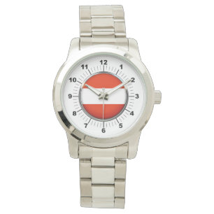Montre bracelet argentée surdimensionnée avec drap