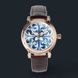 Montre Carreau de Cobalt II<br><div class="desc">Carreau de Cobalt II par Grace Popp. Motif en carrelage bleu avec un design floral.</div>