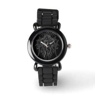 Montre celtique de parties scintillantes de dragon