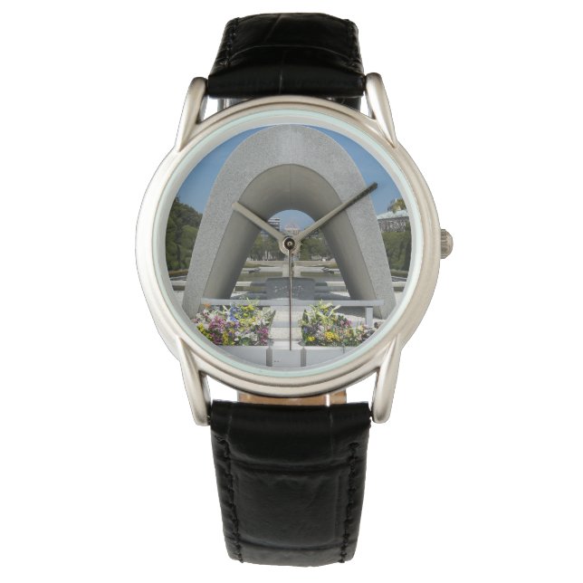 Montre Cénotaphe commémoratif d'Hiroshima (devant)