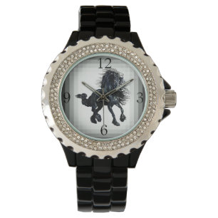 Montre Cheval frison de beauté de noir d'étalon