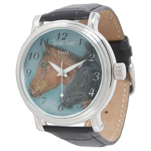Montre cheval noir mignon de portrait de poulain de