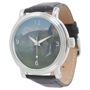 Montre Chute de Bridalveil et Half Dome à Yosemite