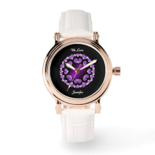 Montre Coeurs violet élégant arrière - plan noir avec tex