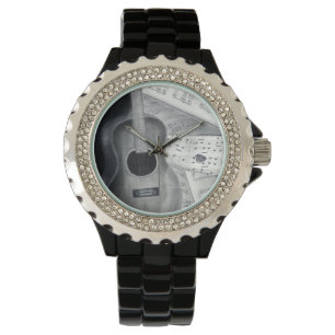 Montre de musique de guitare et de feuille