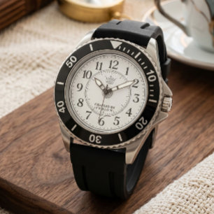Montre de sport argentée classique avec cadran noi