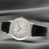 Montre en faux marbre rose pour femmes - Avec fleu