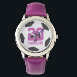 Montre Fille de balle de football violet<br><div class="desc">Design à thème sportif.</div>