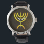 Montre Flamme de Menorah<br><div class="desc">Un rendu numérique de la menorah juive à sept branches (hébreu : מְ וֹ נ רָ ‎). La menorah à sept branches, utilisée dans le sanctuaire portatif mis en place par Moïse dans le désert et plus tard dans le Temple de Jérusalem, est un symbole du judaïsme depuis des temps...</div>